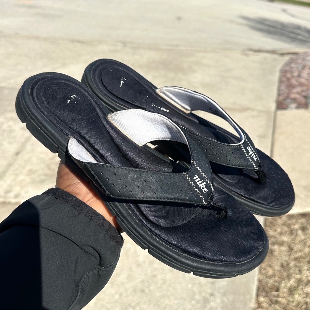 Nike Comfort Footbed Flip Flops Women's Size 10 Black Thong Sandals - Picture 7 of 9